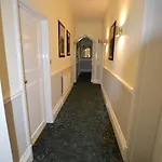 The Grey Walls Herberg 4*