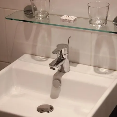 ザ グレー ウォールズ イン